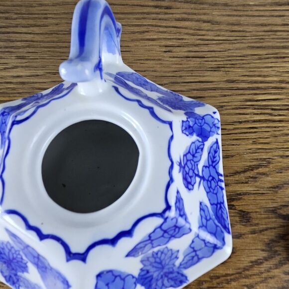 Vintage Cobalt Blue and White Mini Porcelain Teapot from the Bombay Co. - Picture 6 of 7